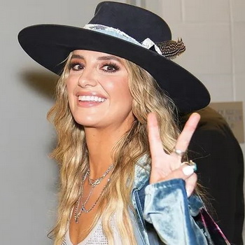 Lainey Wilson Biography